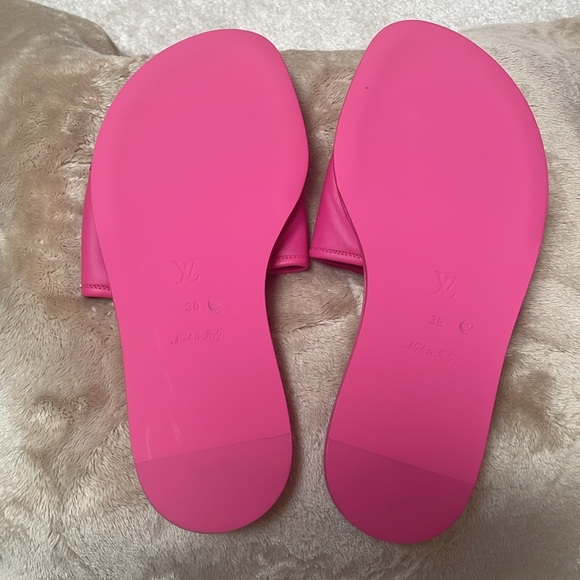 Louis Vuitton Slides/Sandals - Picture 11 of 16